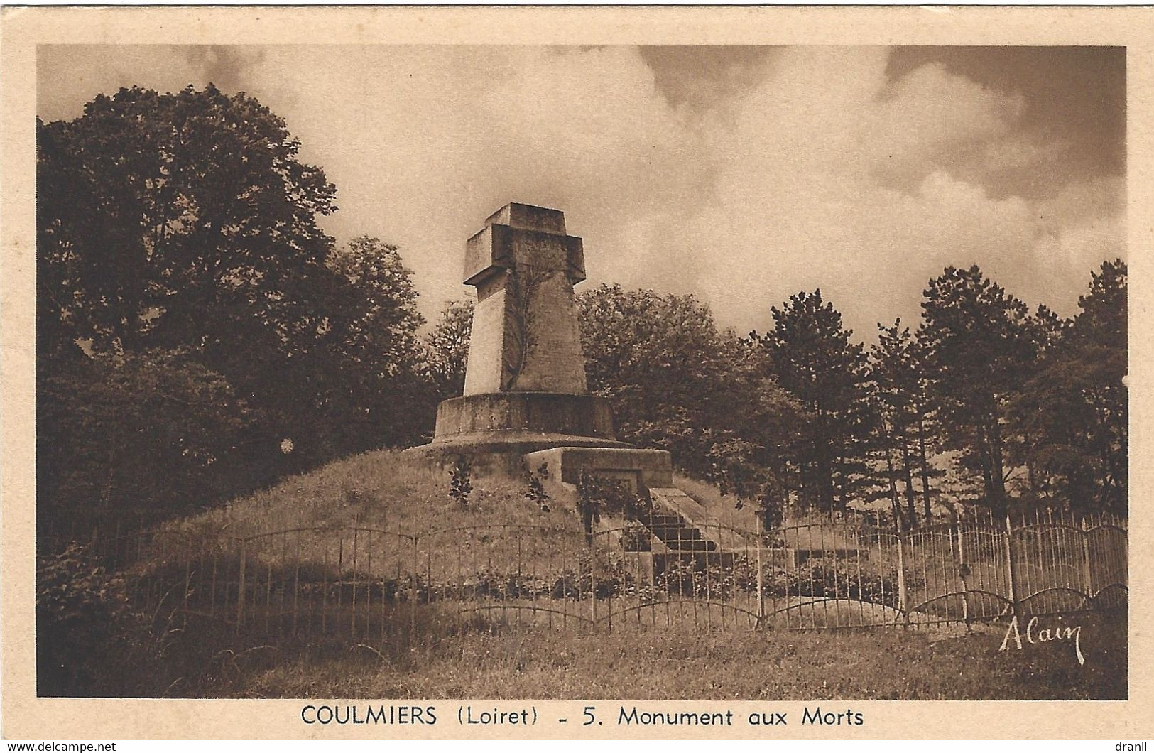 45 - (Loiret) - COULMIERS - 5 Monument Aux Morts - Coulmiers