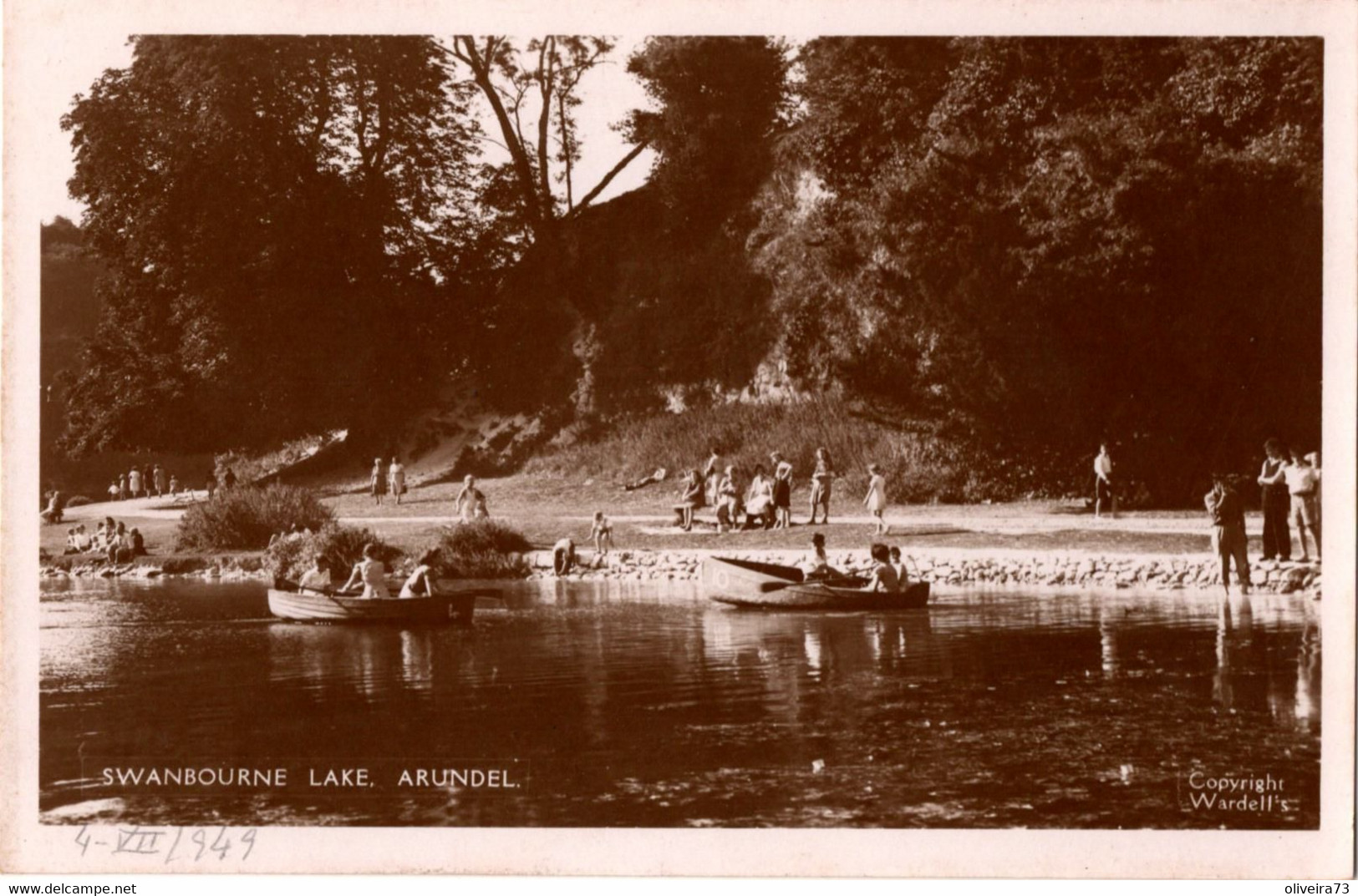 SWANBOURNE LAKE. ARUNDEL - Arundel