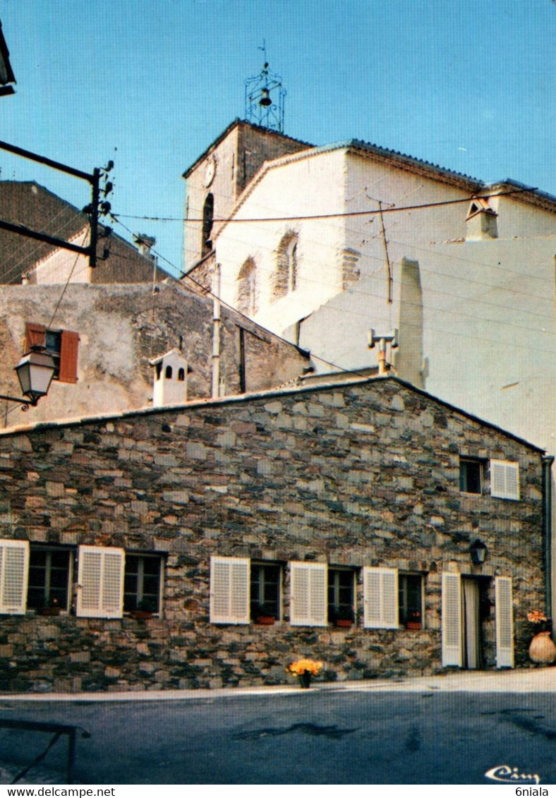 8503  LA GARDE FRENET      L'EGLISE Et LE CLOCHER        (scan Recto-verso) 83 Var - La Garde Freinet