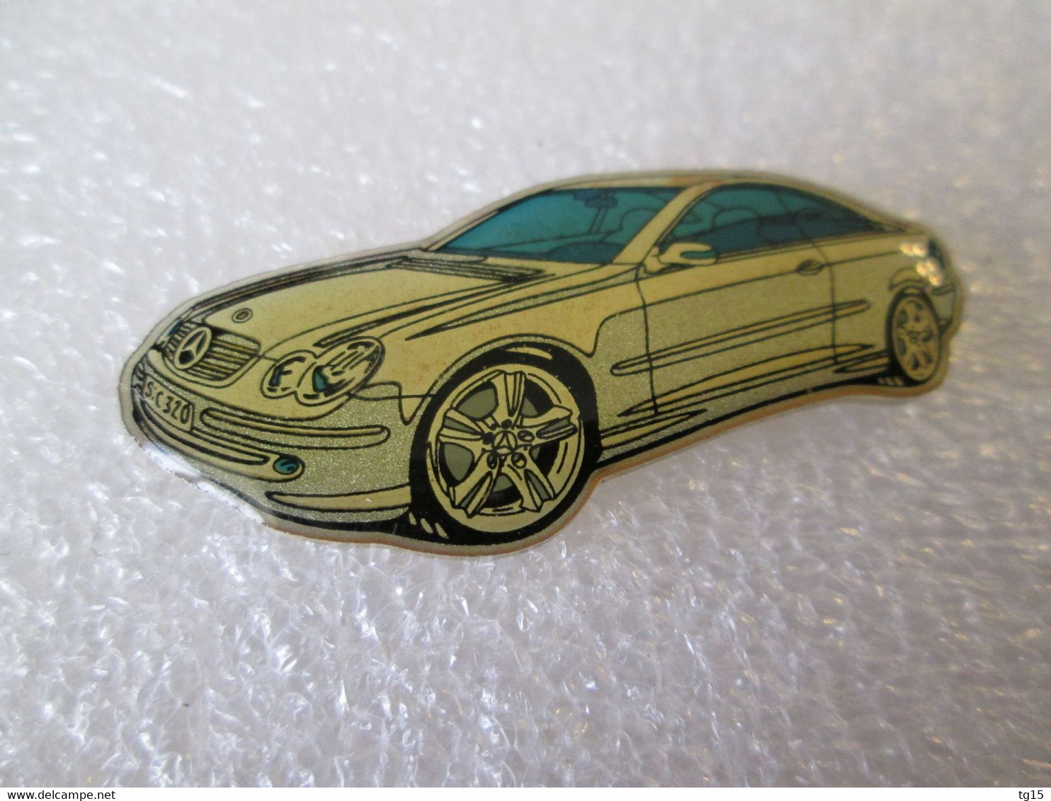 PIN'S    MERCEDES BENZ   CLK - Mercedes