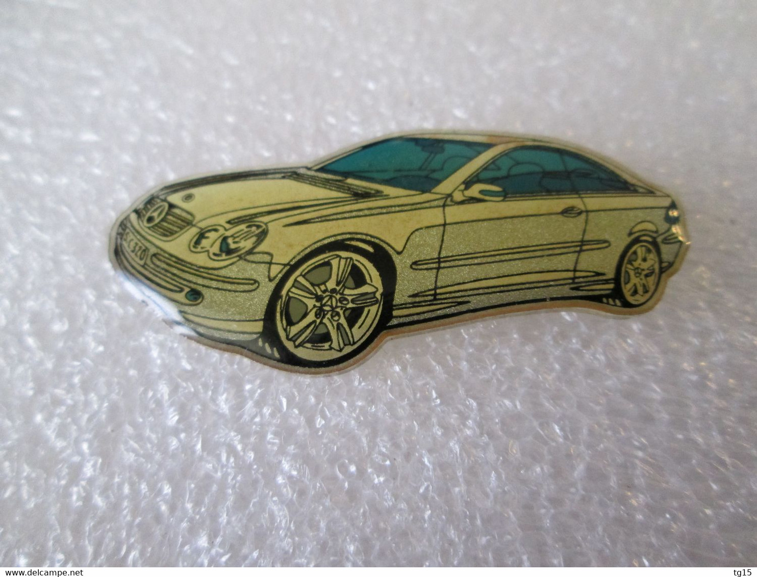 PIN'S    MERCEDES BENZ   CLK - Mercedes