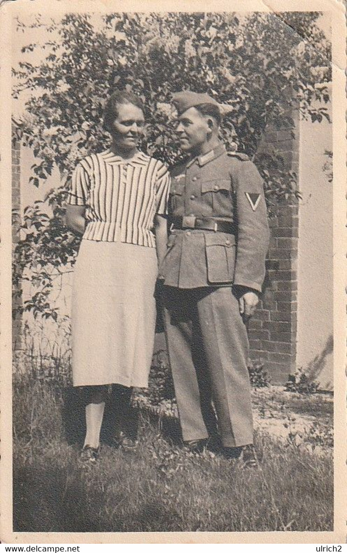 AK Foto Deutscher Soldat Mit Frau - Ca. 1940 (59180) - Guerre 1939-45