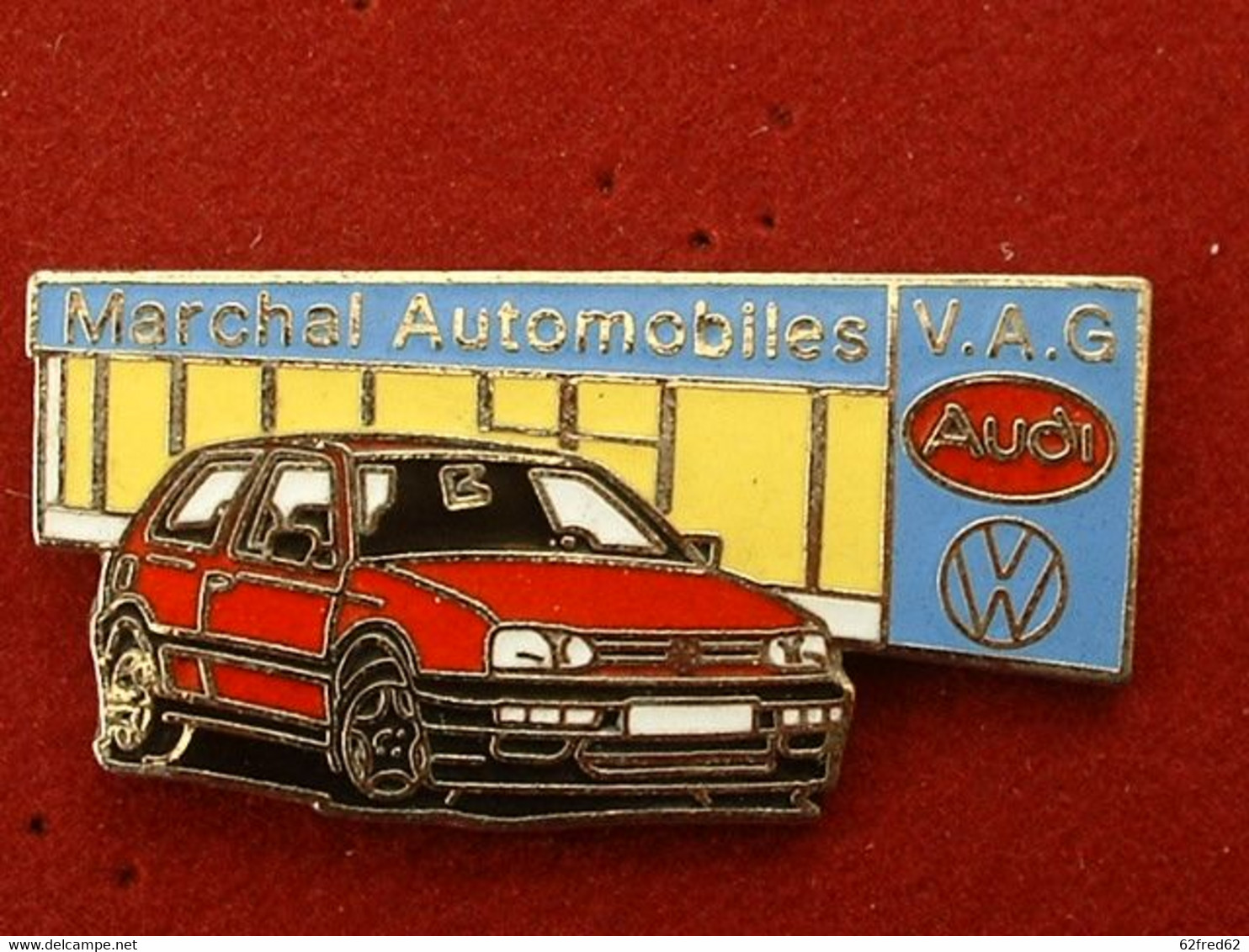 PIN'S AUDI VW  - MARCHAL AUTOMOBILES - GOLF - Audi