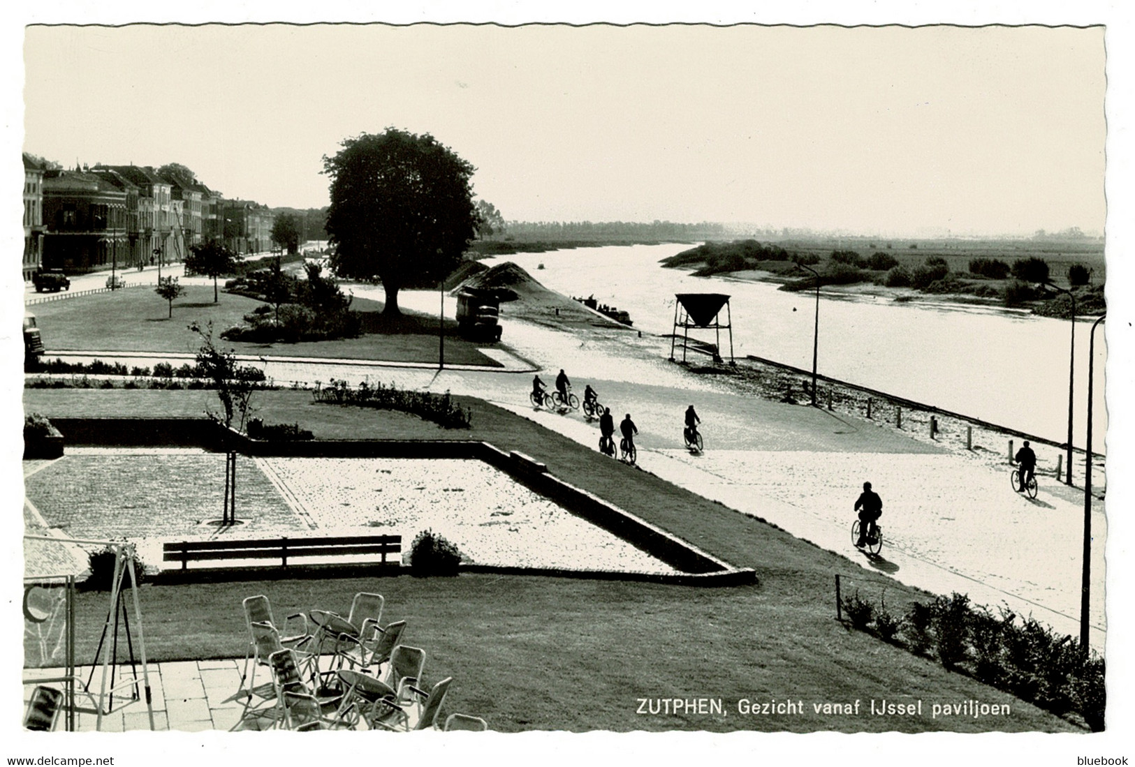Ref 1511 - Real Photo Postcard -  Gezicht Vanaf IJssel Paviljoen Zutphen - Gelderland Netherlands Holland - Zutphen