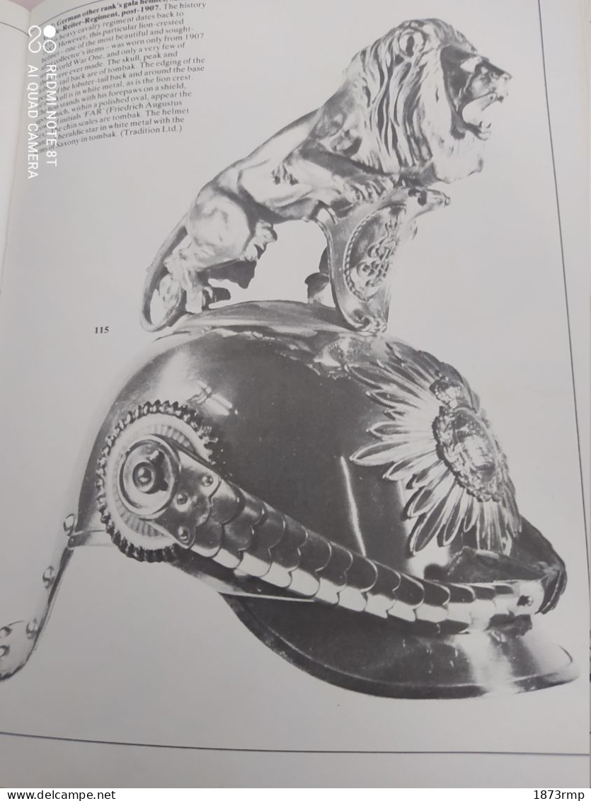 MILITARY HEADDRESS, COIFFURES MILITAIRES DE 1660 À 1914, LIVRE EN ANGLAIS - Casques & Coiffures