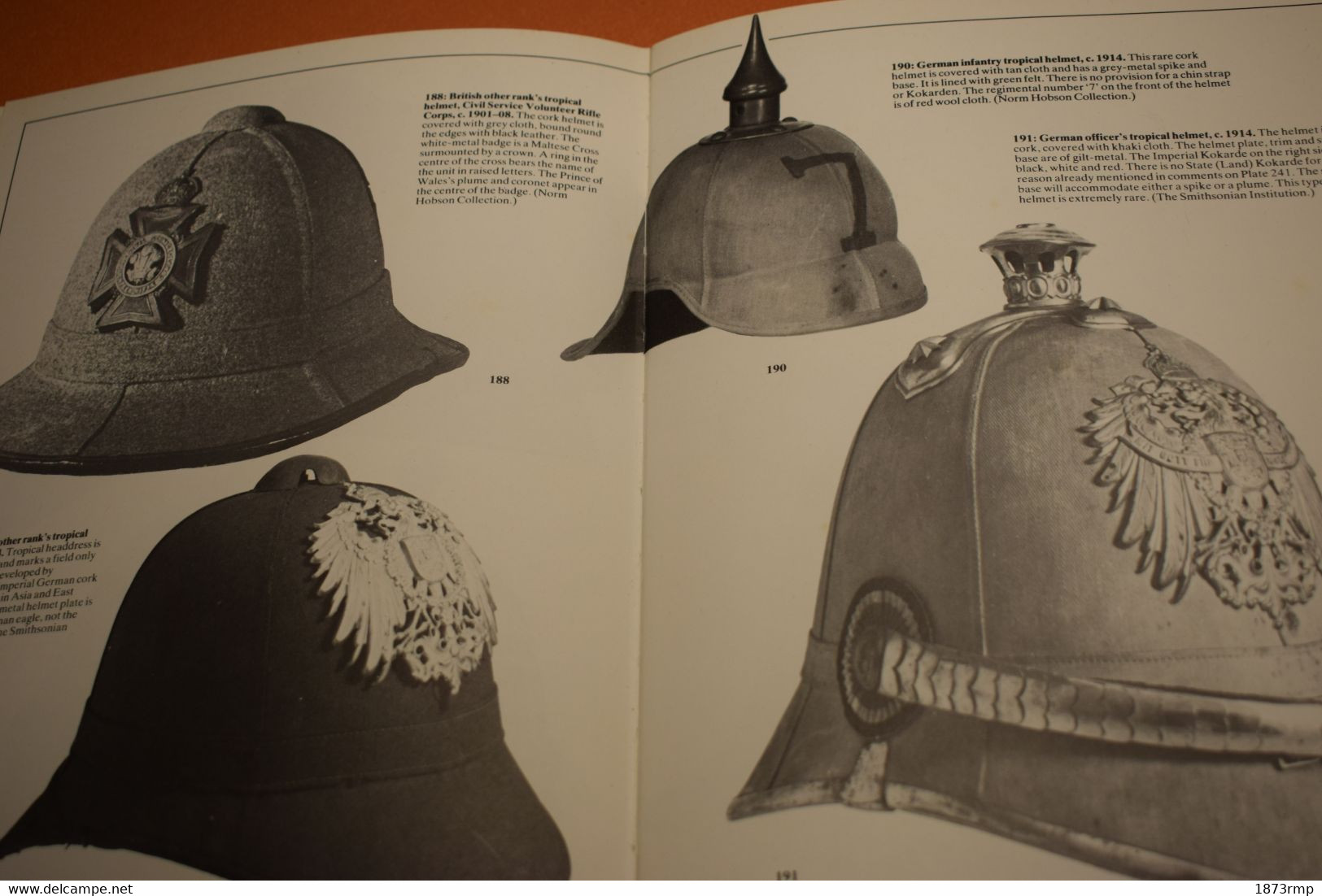 MILITARY HEADDRESS, COIFFURES MILITAIRES DE 1660 À 1914, LIVRE EN ANGLAIS