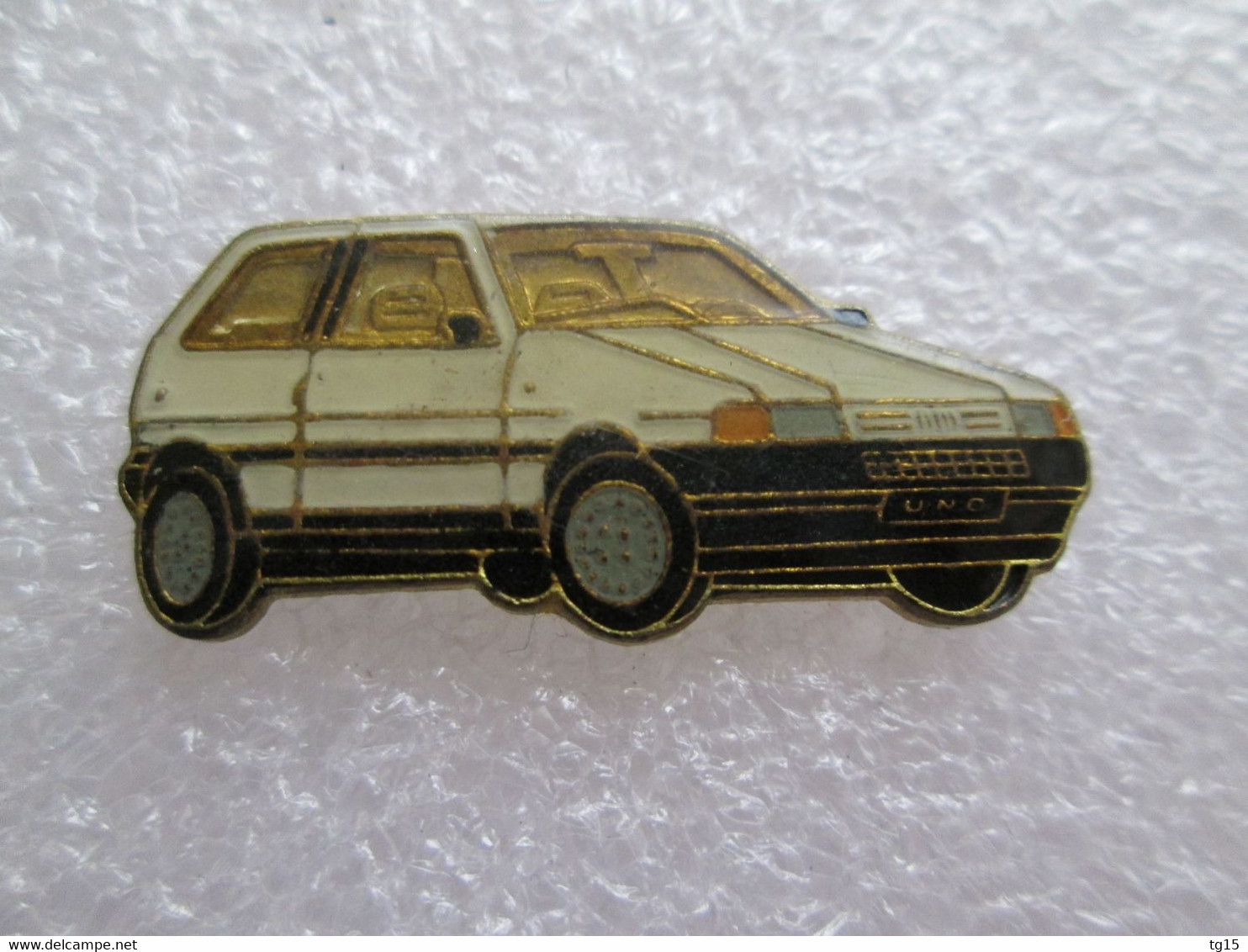 PIN'S    FIAT   UNO - Fiat