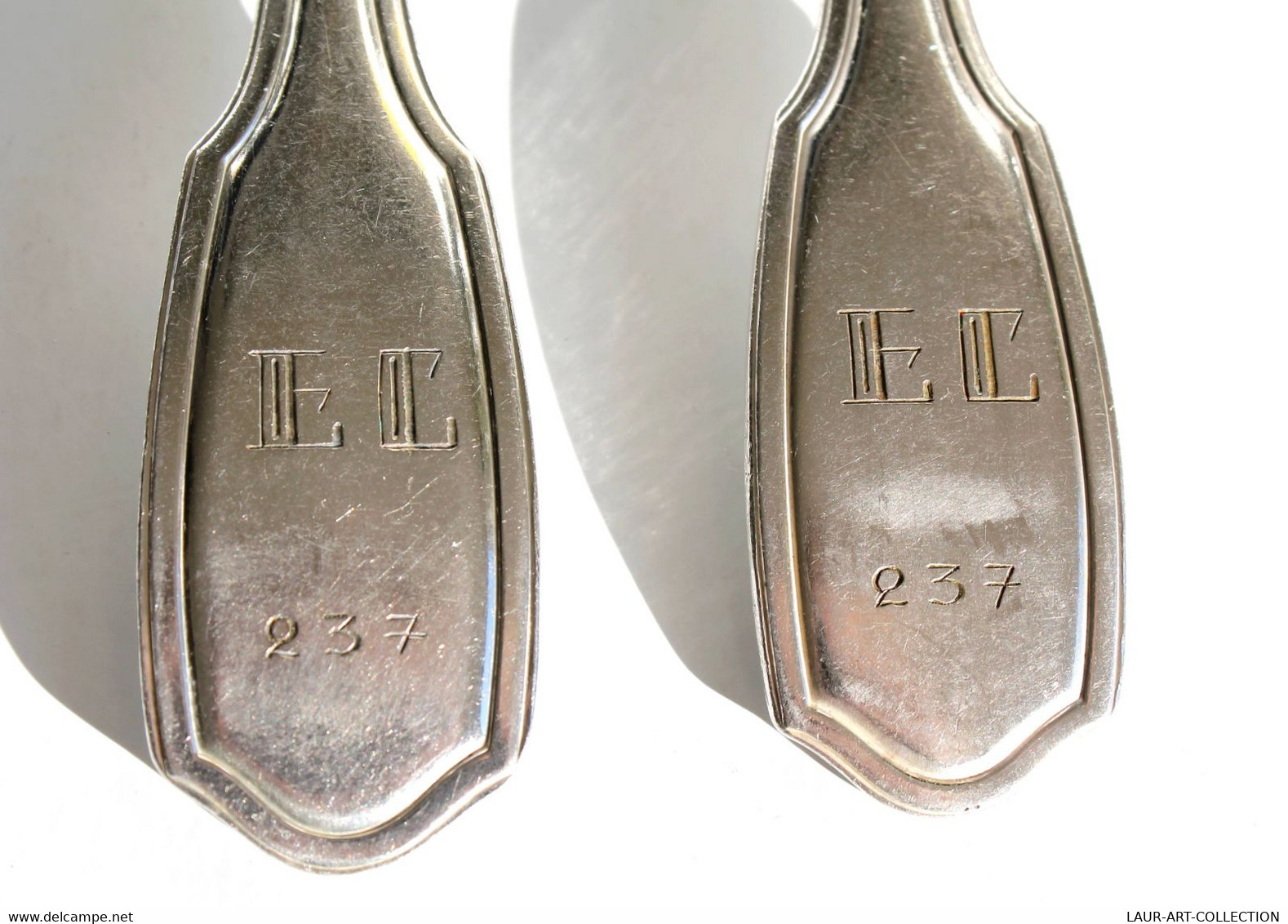 FOURCHETTE ET CUILLERE CHIFFRÉ EC 237 - METAL ARGENTÉ POINCON - SERVICE DE TABLE                    (050721.38) - Forks