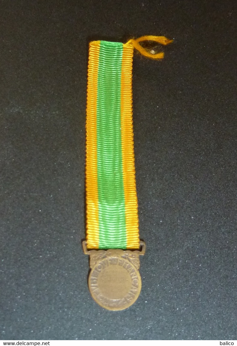 Médaille -  Grande Guerre  1914 - 1918    ( En Petite Réduction ) - Gran Bretagna