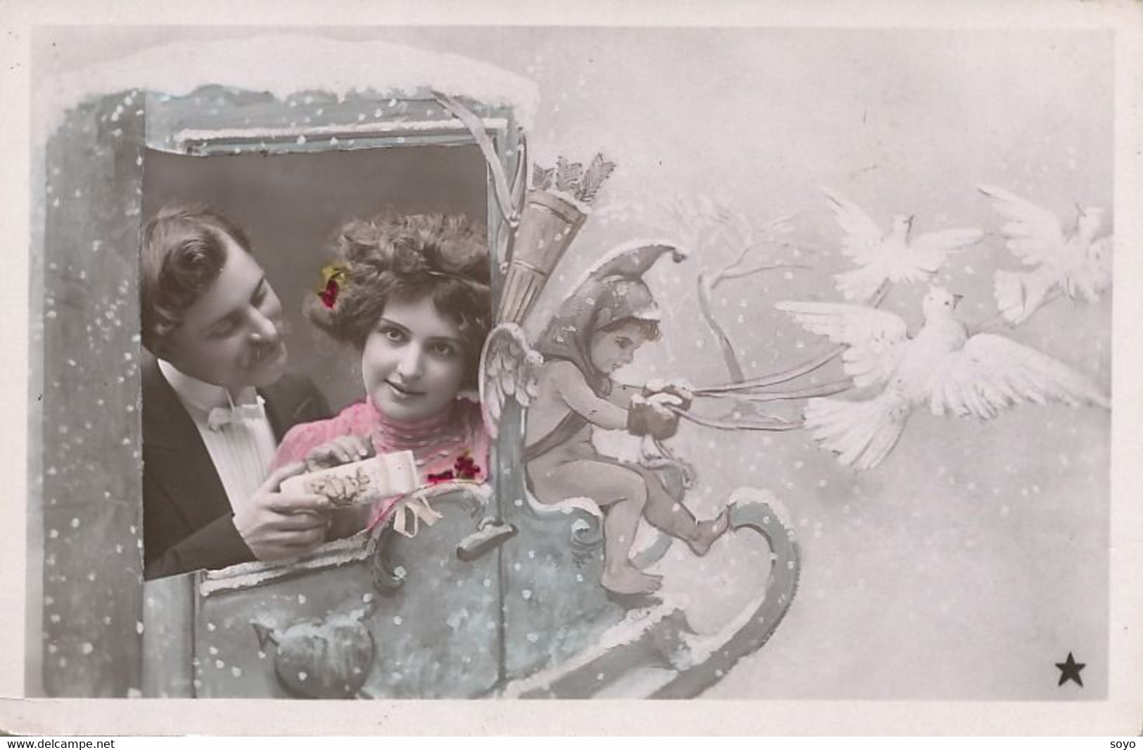 Surrealisme Montage Angelot Traineau Colombes Et Couple Amoureux - Angeles