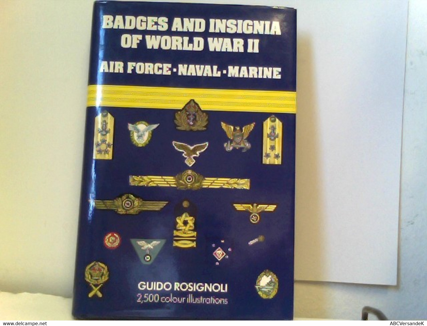 Badges And Insignia Of World War II - Police & Militaire