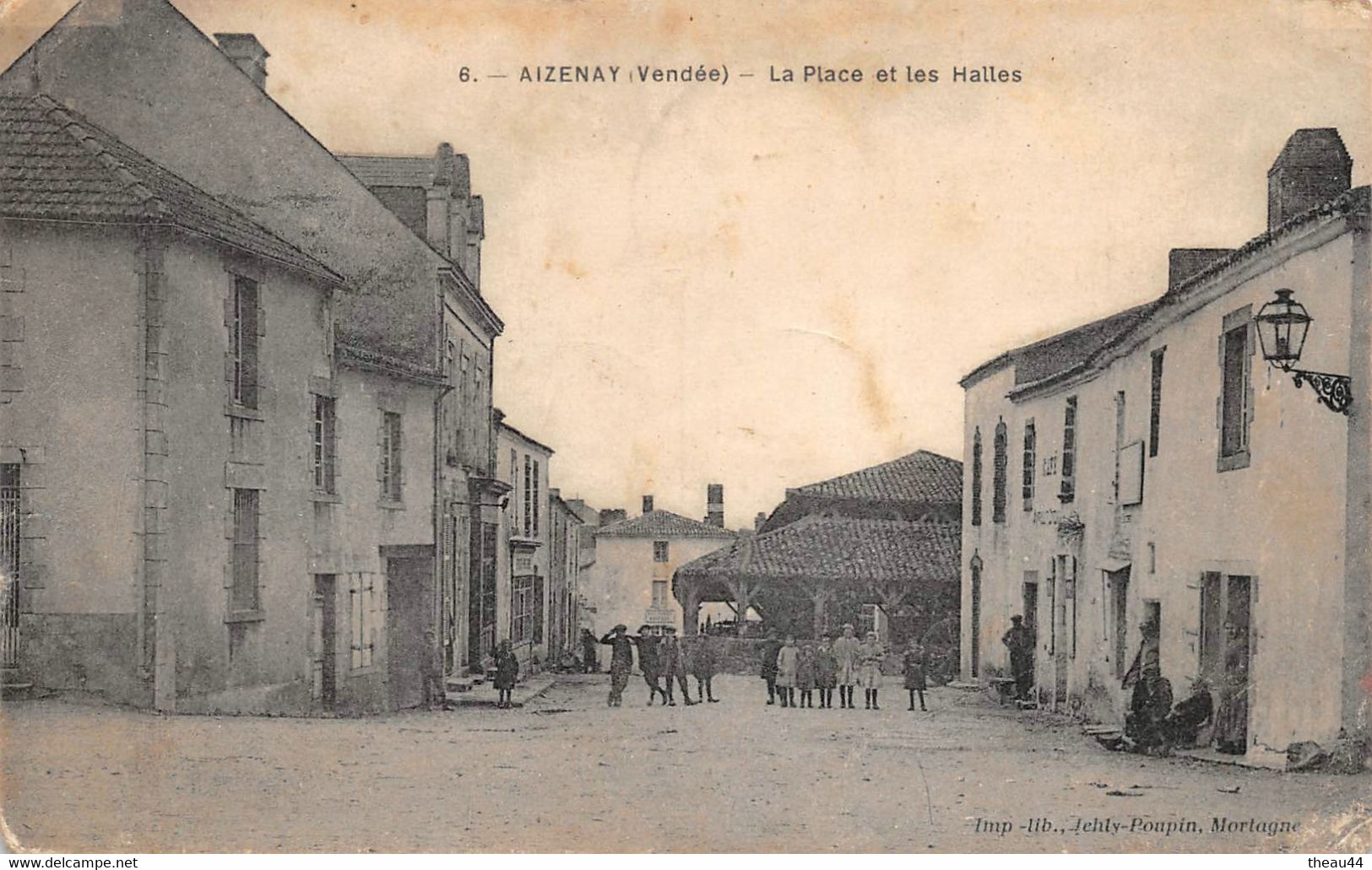 ¤¤  -   AIZENAY   -   La Place Des Halles      -  ¤¤ - Aizenay