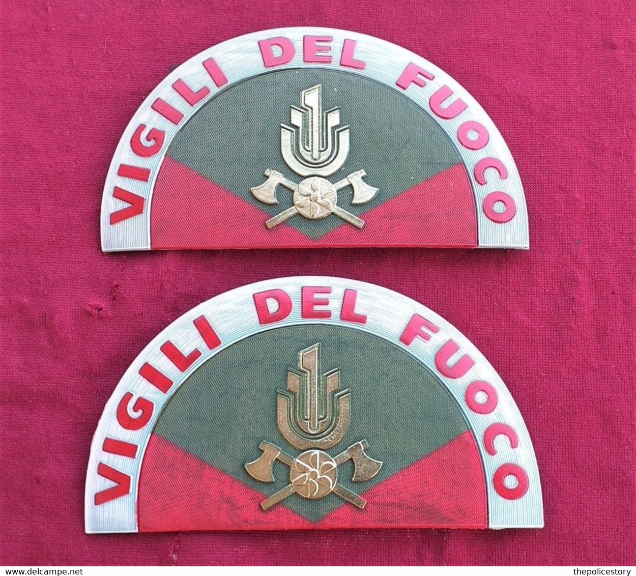 Coppia Patch Da Braccio Vintage Per Tuta VV.FF.  Originali  V E L C R O  Usati - Pompiers