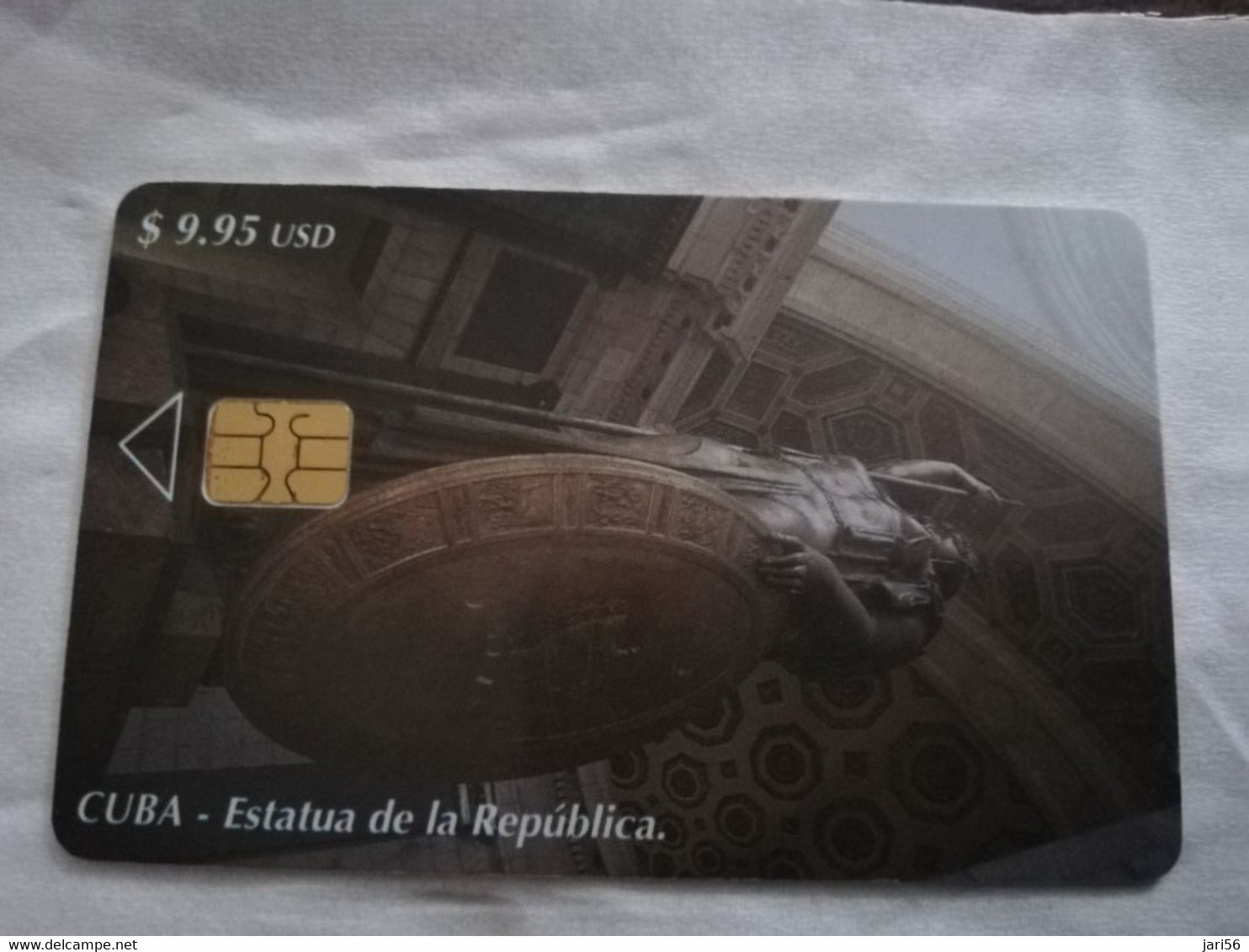 CUBA $9,95   CHIPCARD   ESTATUA DE LA REPLUBLICA        Fine Used Card  ** 6814** - Cuba