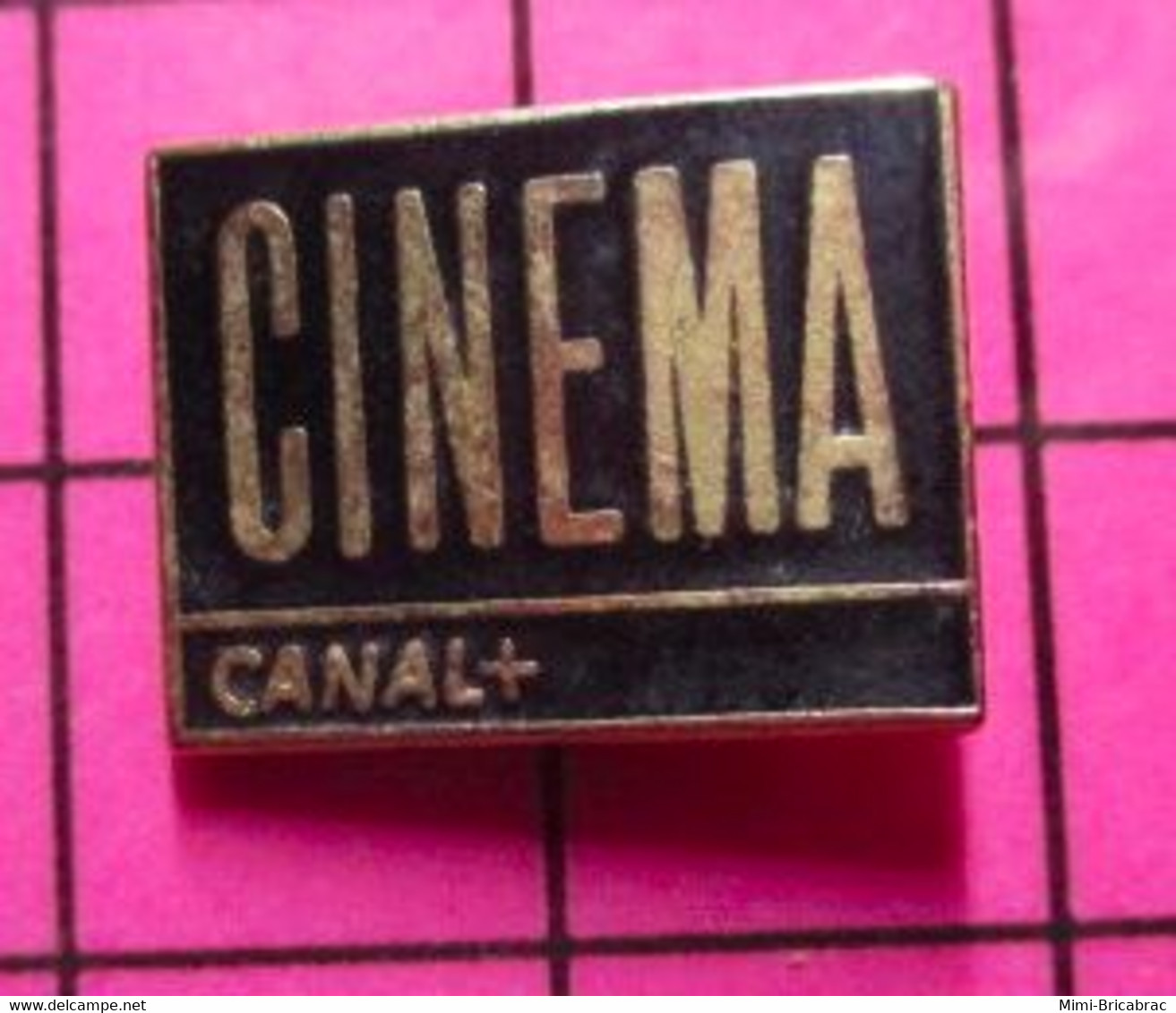 422 Pin's Pins / Beau Et Rare / THEME : CINEMA / CANAL + - Cinéma