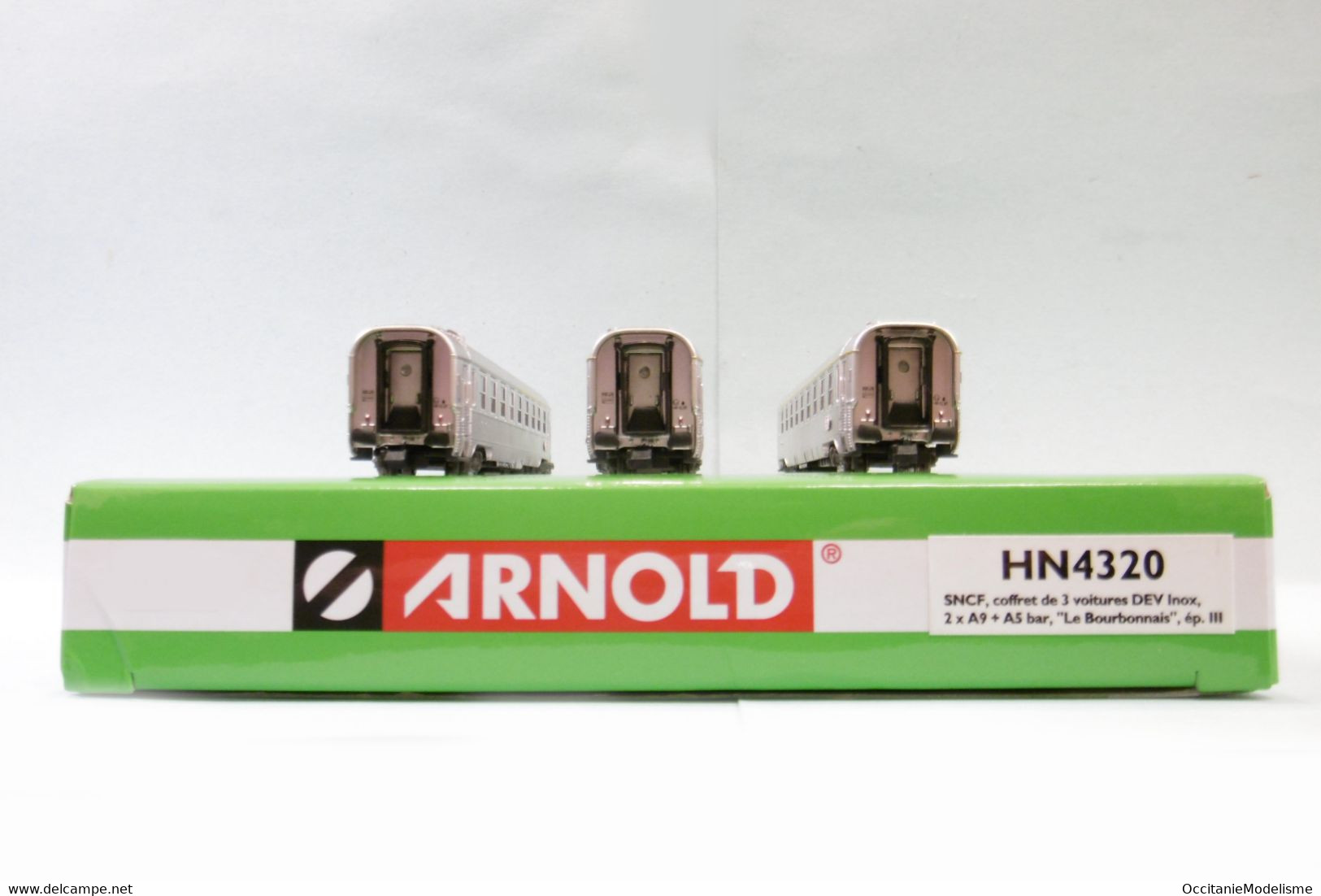 Arnold - Coffret 3 Voitures DEV INOX Le Bourbonnais A9 + A5 Bar SNCF ép. III Réf. HN4320 Neuf N 1/160 - Coches De Viaje