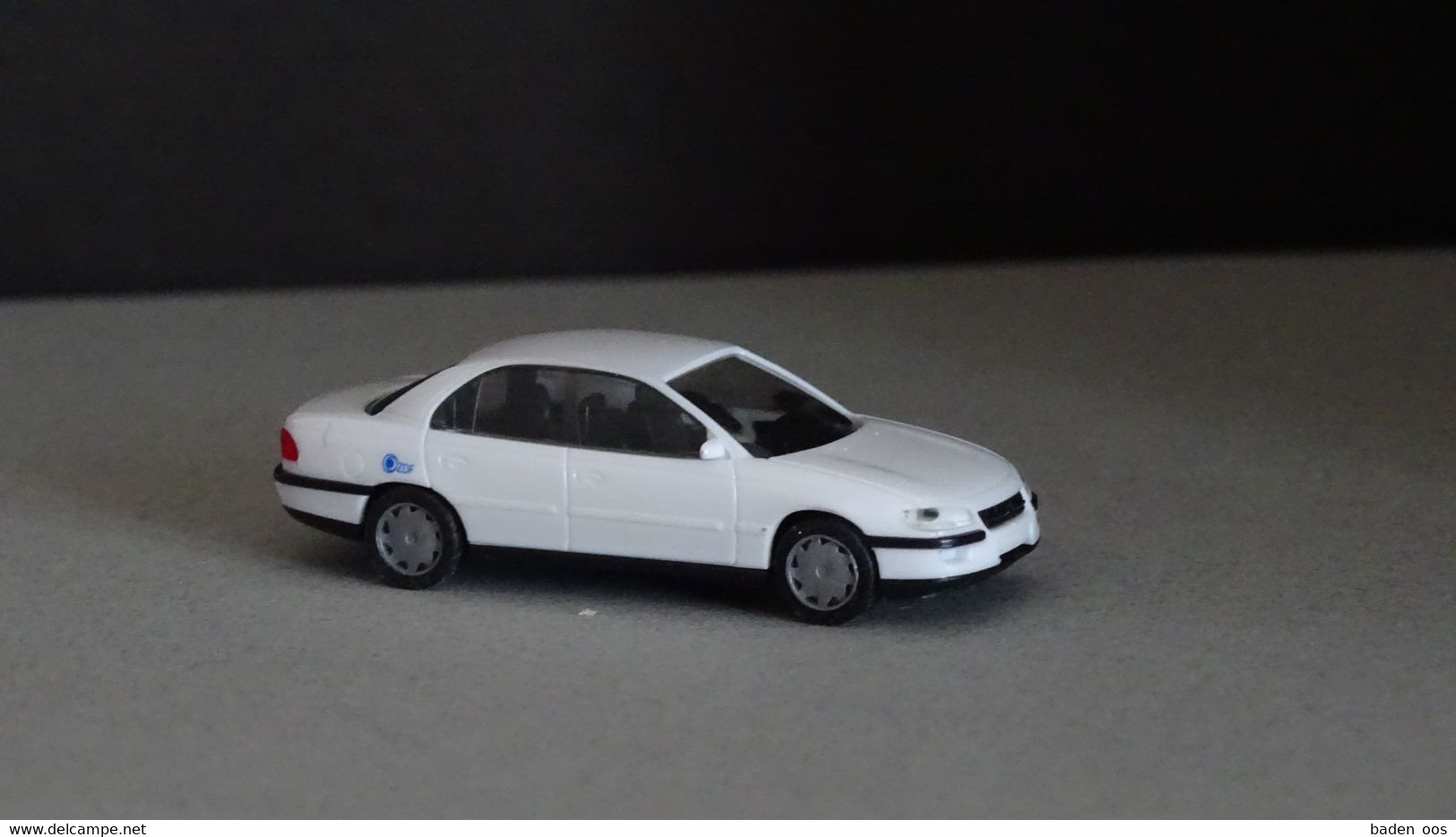 Herpa Opel Omega  ZDF - Véhicules Routiers