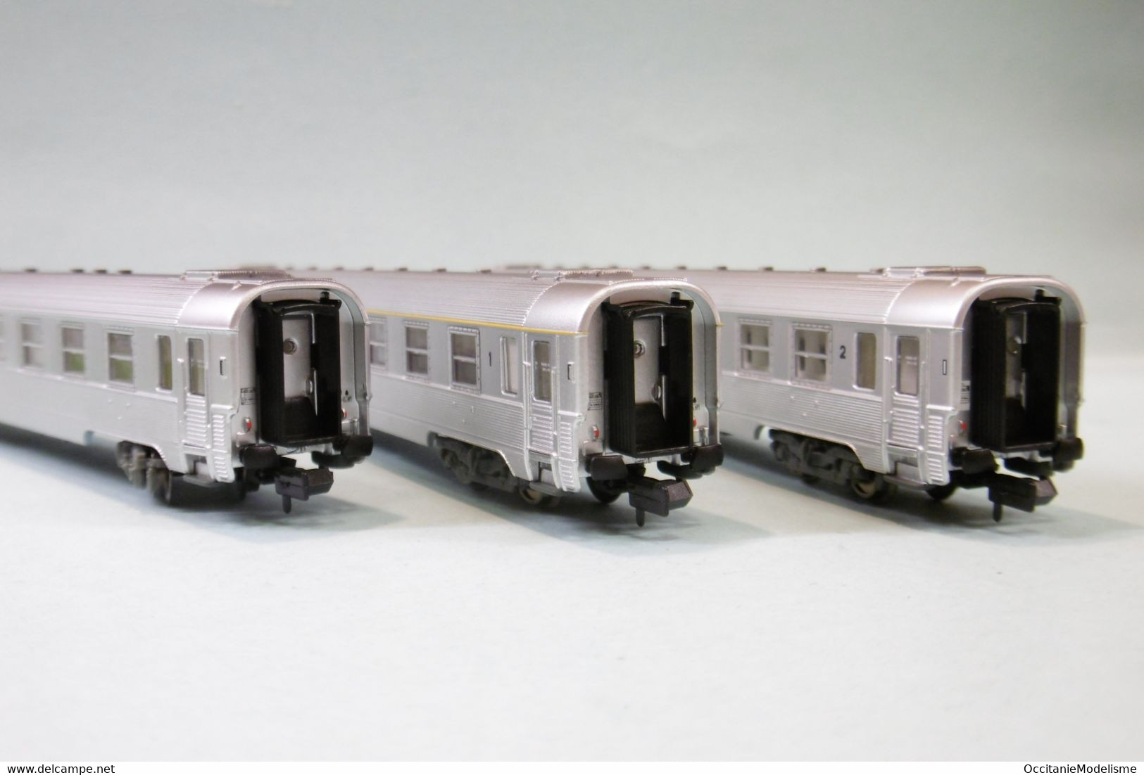 Arnold - Coffret 3 Voitures DEV INOX A9 + A5 Bar + B10 SNCF ép. III Réf. HN4336 Neuf N 1/160 - Coches De Viaje