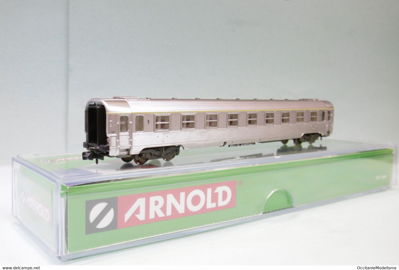 Arnold - Voiture DEV INOX A9 1ère Classe SNCF ép. III Réf. HN4323 Neuf N 1/160 - Wagons Voor Passagiers