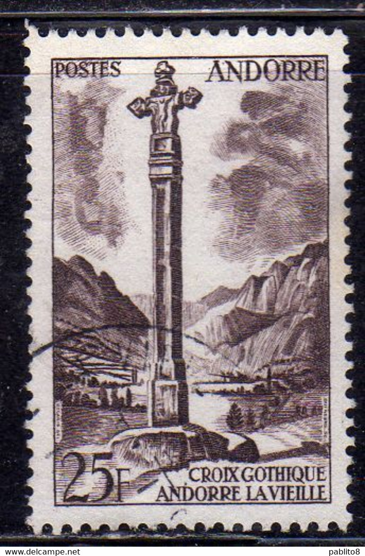 VALLEES D'ANDORRE Français FRENCH ANDORRA FRANCE FRANCESE 1955 1958 GOTHIC CROSS 25fr USATO USED OBLITERE - Used Stamps