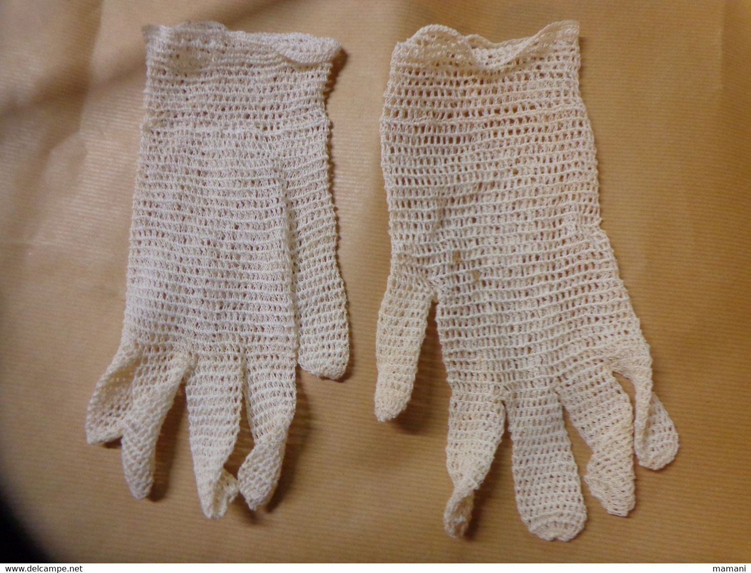 Paire De Gants - Andere & Zonder Classificatie