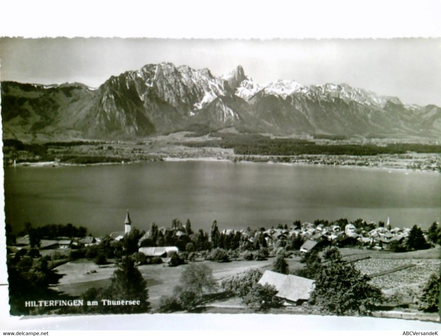 Hilterfingen Am Thunersee. Alte AK S/w, Gel. 1954. Panoramablick über Den Ort, See Und Das Umland Auf Bebirgsm - Hilterfingen