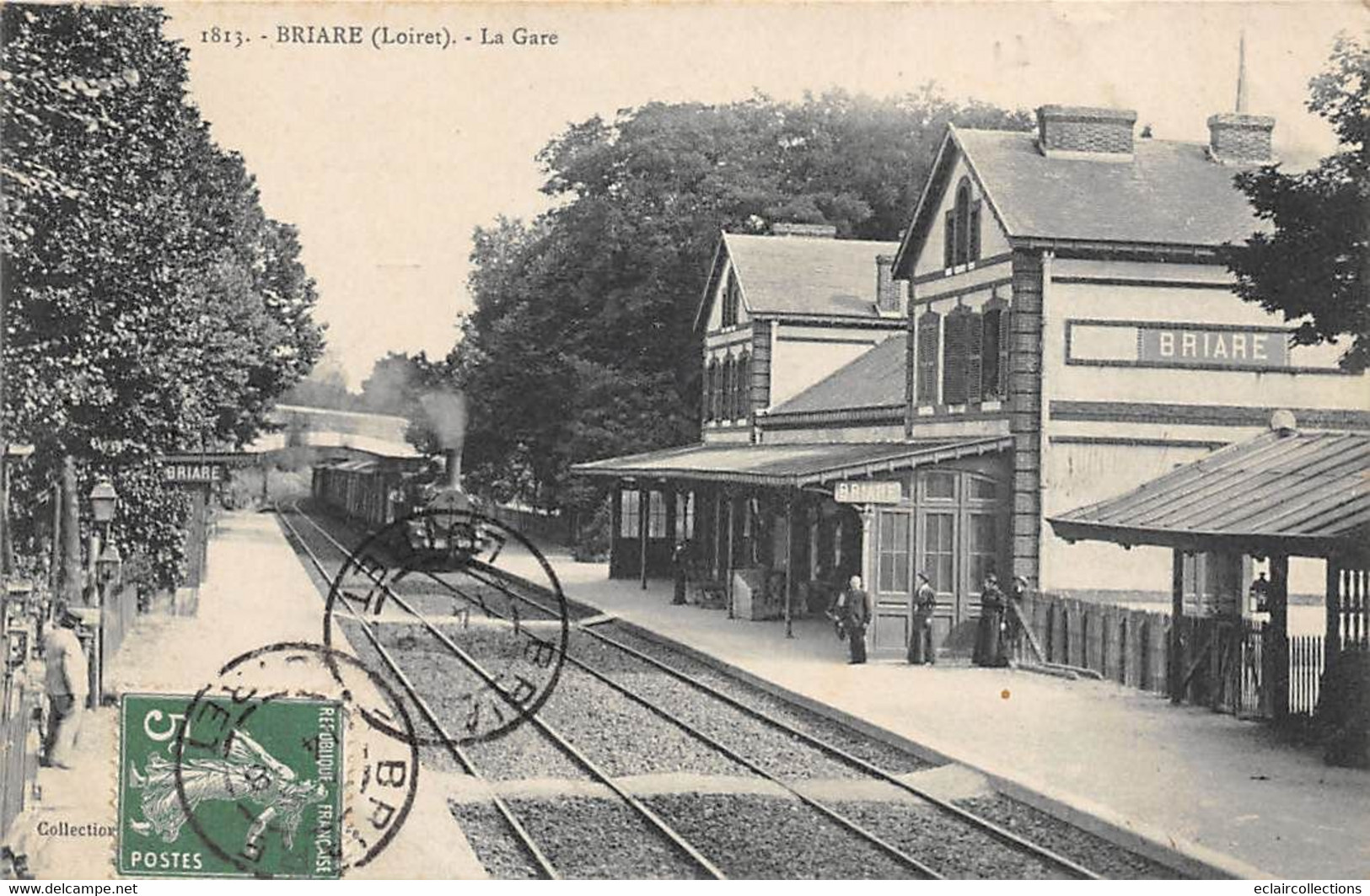 Briare        45         Intérieur De La Gare. Train.      (voir Scan) - Briare