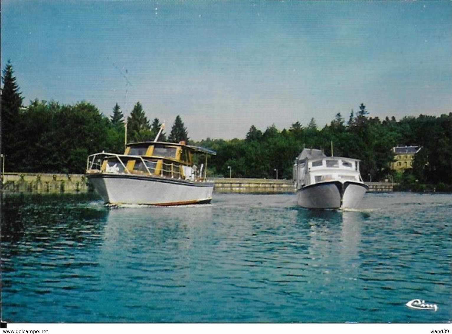 Lac Des Settons - Superficie 300 HA, Vedettes De Navigation "l"Arcoa" Et Le "Kalinka" - Montsauche Les Settons