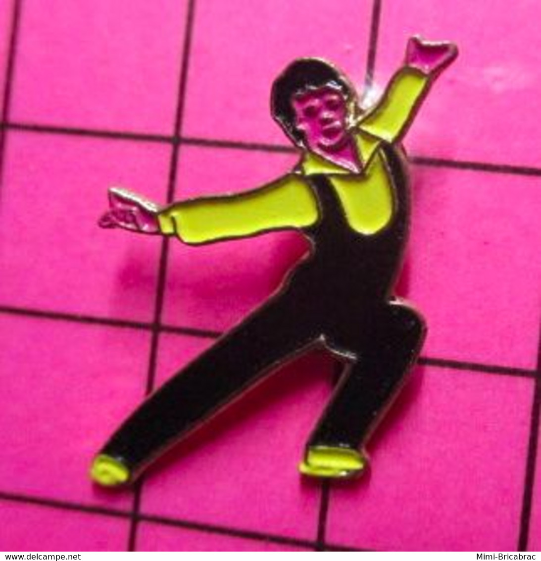 316c Pin's Pins / Beau Et Rare / THEME : SPORTS / PATINAGE ARTISTIQUE - Patinage Artistique