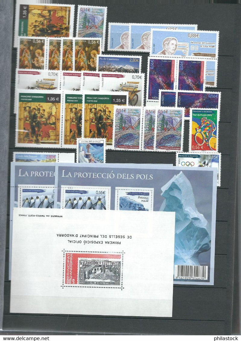 ANDORRE Lot Timbres Tous Luxes ** Blocs Coins Datés Dates Différentes En Album Yvert - Collections