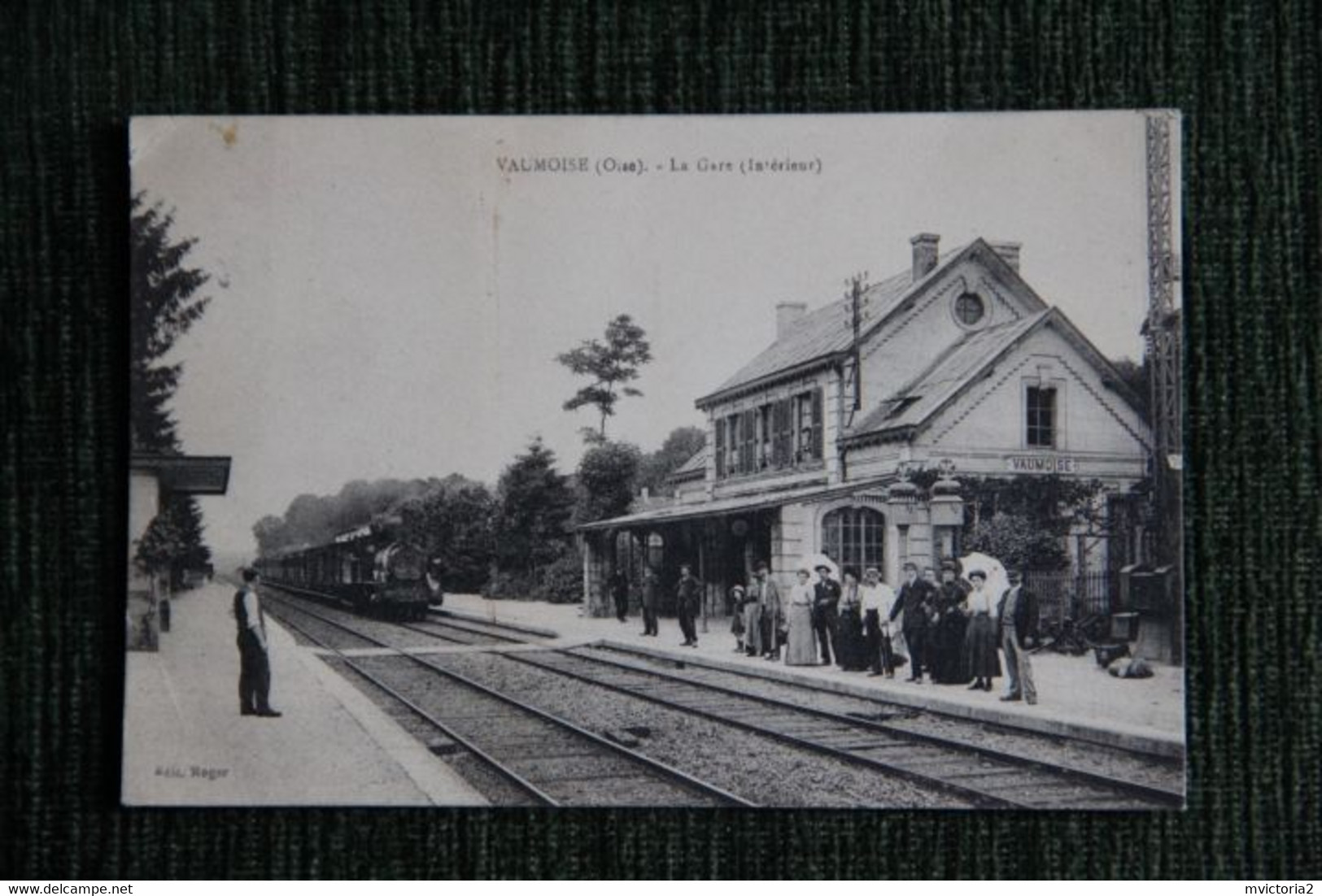 VAUMOISE - La Gare ( Intérieur ) - Vaumoise