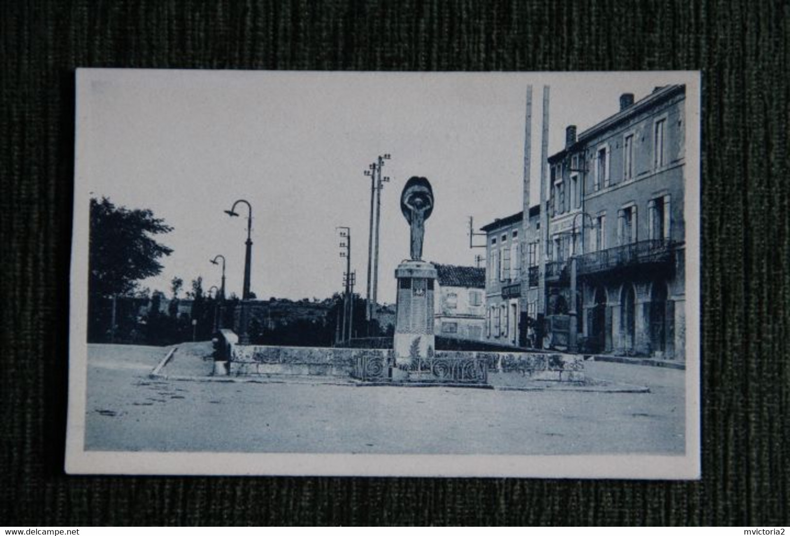 LUZECH - Monument Aux Morts - Luzech