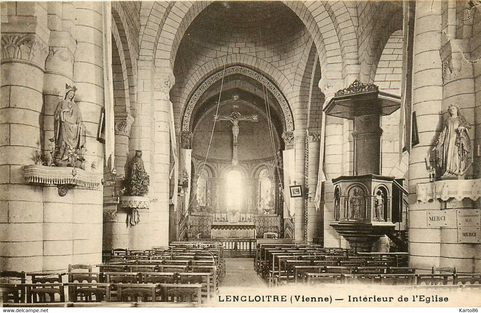 Lencloître * Intérieur De L'église Du Village - Lencloitre