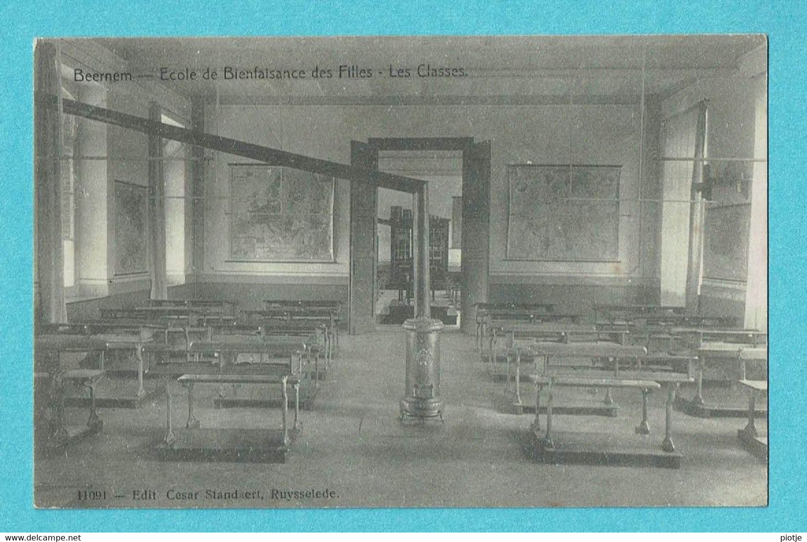 * Beernem (West Vlaanderen) * (Edit Cesar Standaert, Nr 11091) école De Bienfaisance Des Filles, Classes, Poêle - Beernem