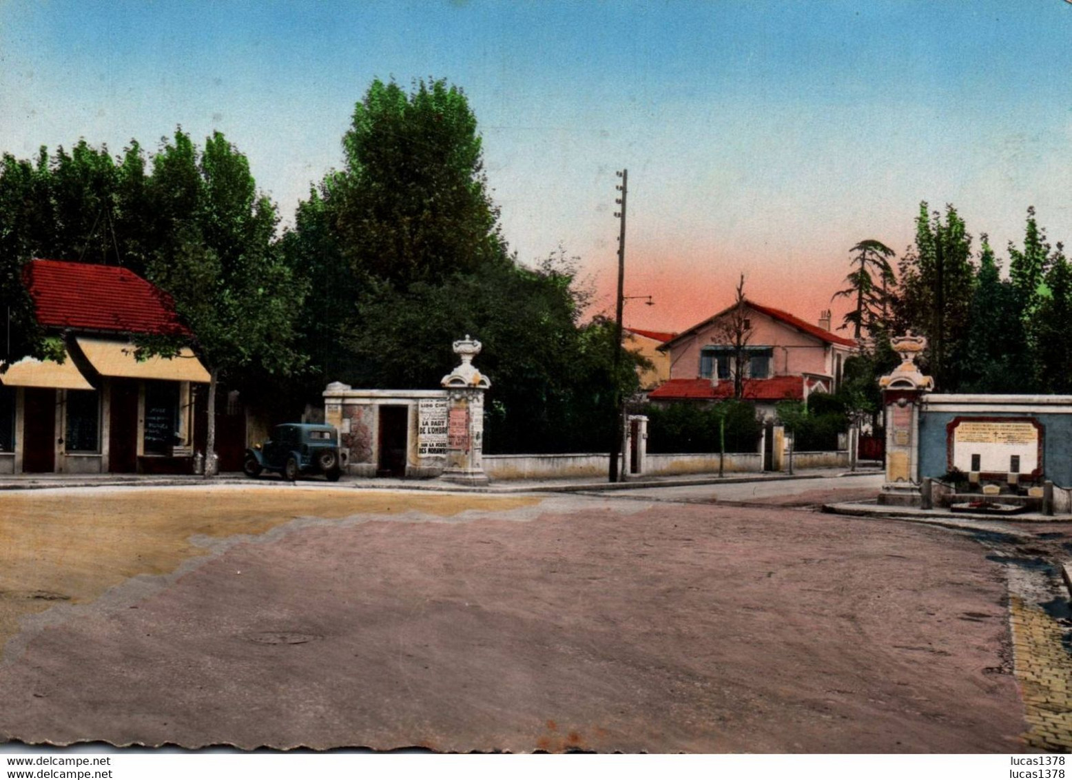 13 / MARSEILLE / BOIS LUZY / LA PLACE / LE MONUMENT AUX MORTS - Saint Barnabé, Saint Julien, Montolivet