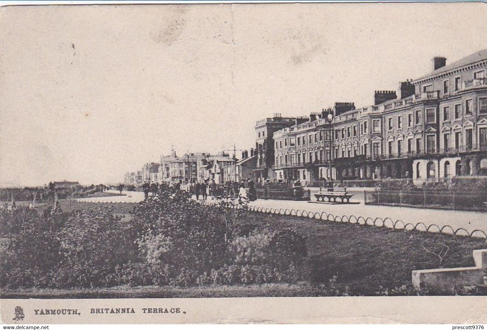 Britannia Terrace Gt Yarmouth -  Vintage  Postcard, Used & Stamped 1904 - Great Yarmouth