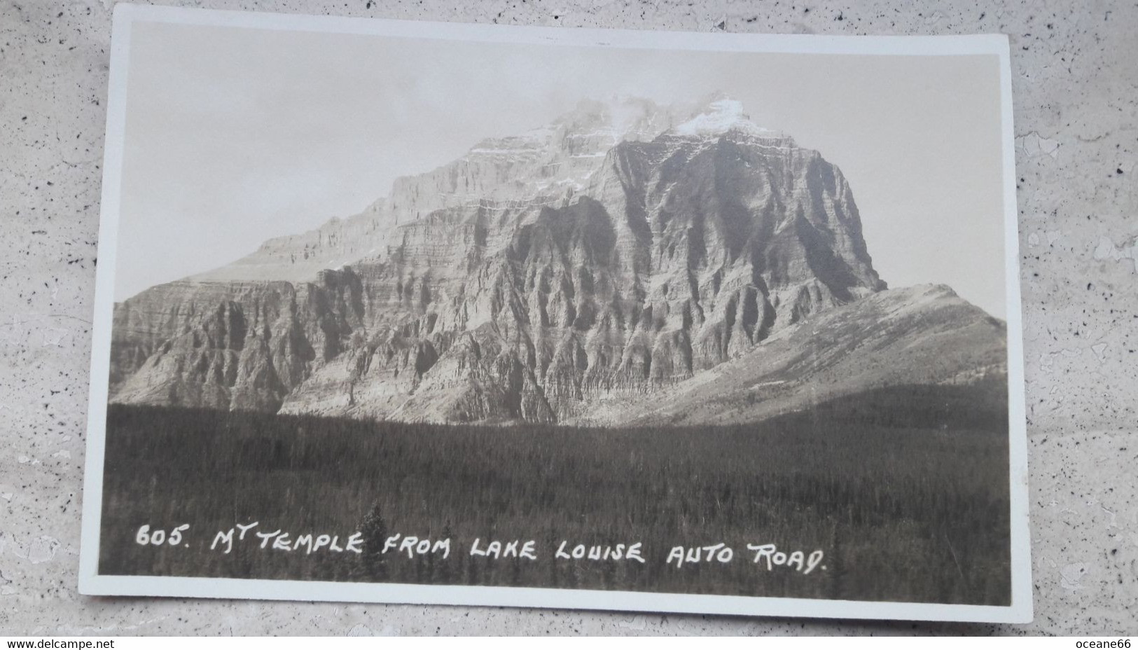 Canada Mont Temple From Lake Louise Auto Road - Lac Louise