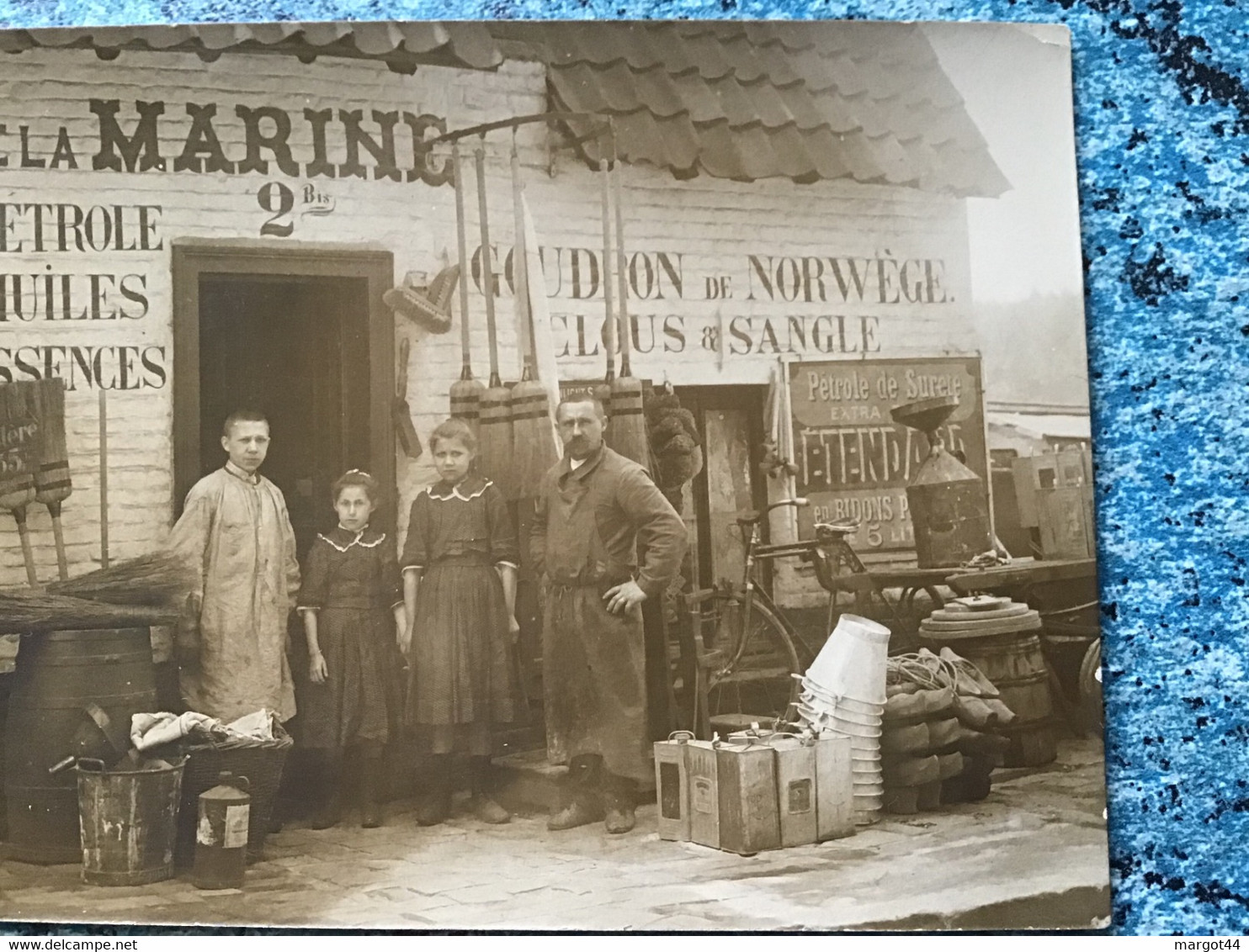 Carte Photo Lille PORT VAUBAN EPICERIE DE LA MARINE PEINTRE EMILE CRU QUAI 2BIS Lille Voir Photos - Lille