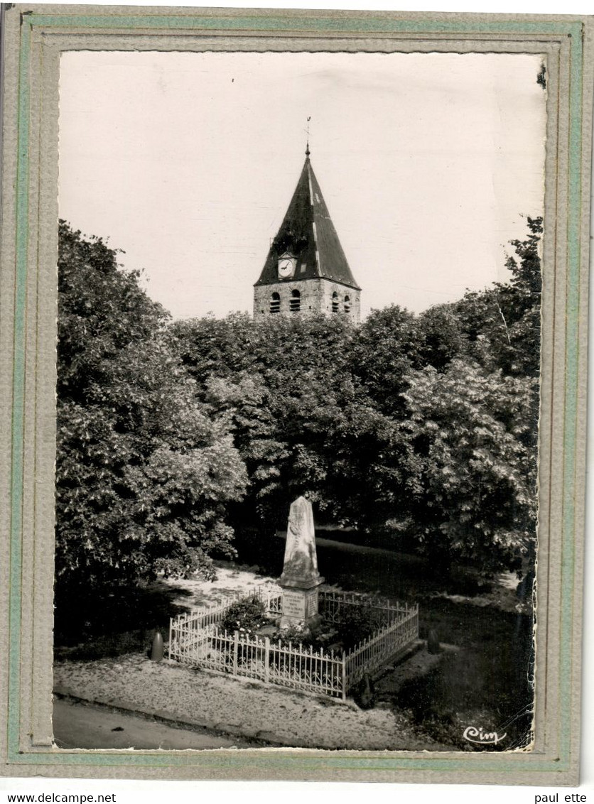 CPSM Dentelée - (10) MARCILLY-le-HAYER - Eglise Et Monument Aux Morts - Années 50 - Marcilly