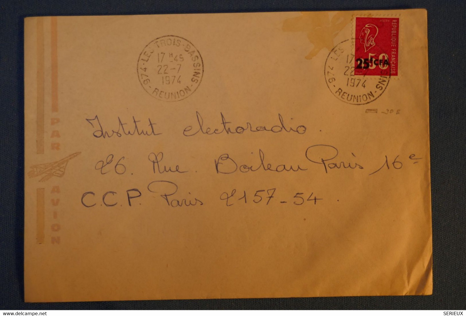 G4 LA REUNION BELLE LETTRE 1974 POSTE AERIENNE ST DENIS POUR PARIS FRANCE +SURCHARGE NOIRE + AFFRANCHISSEMENT PLAISANT - Covers & Documents