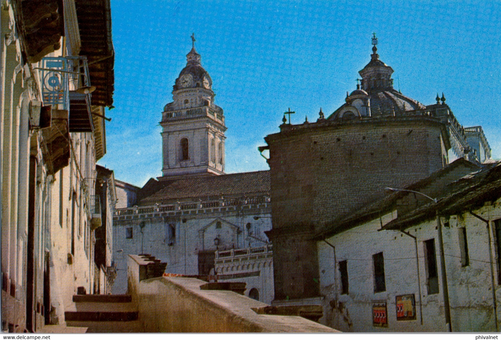 ECUADOR , T.P. CIRCULADA , QUITO - CALLE MALDONADO CON VISTA DE LAS TORRES DE SANTO DOMINGO - Ecuador