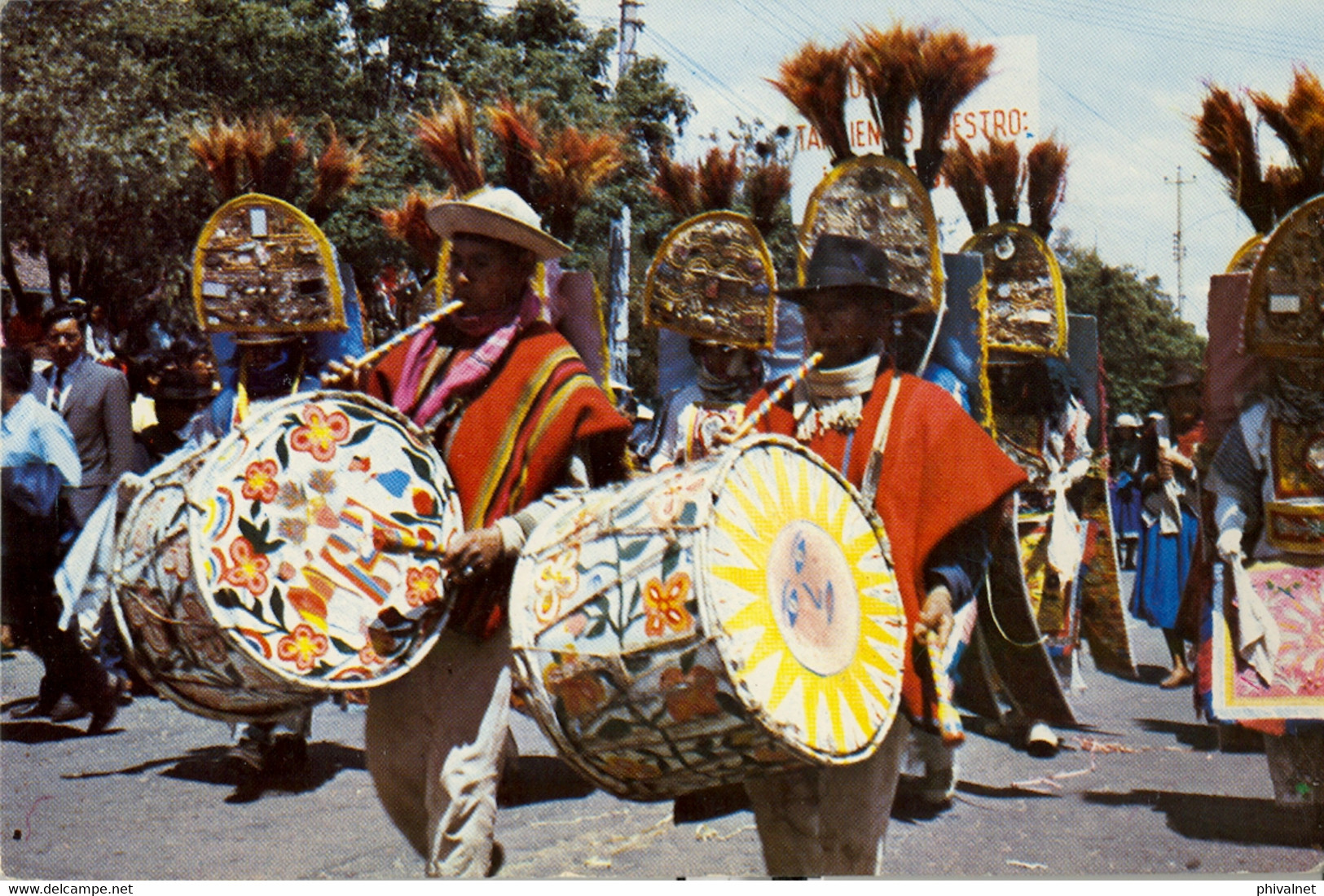 ECUADOR , T.P. CIRCULADA , PROVINCIA DE IMBABURA , LOS DANZANTES , FOLCLORE , DANZA , MÚSICA - Ecuador