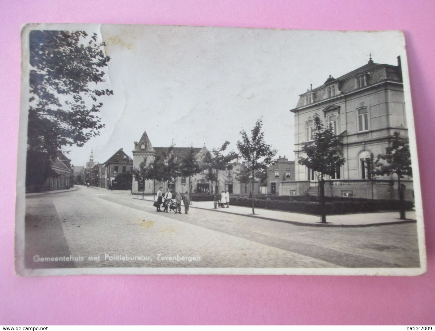 FOTO Gemeentehuis Met Politiebureau Zevenbergen - Zevenbergen