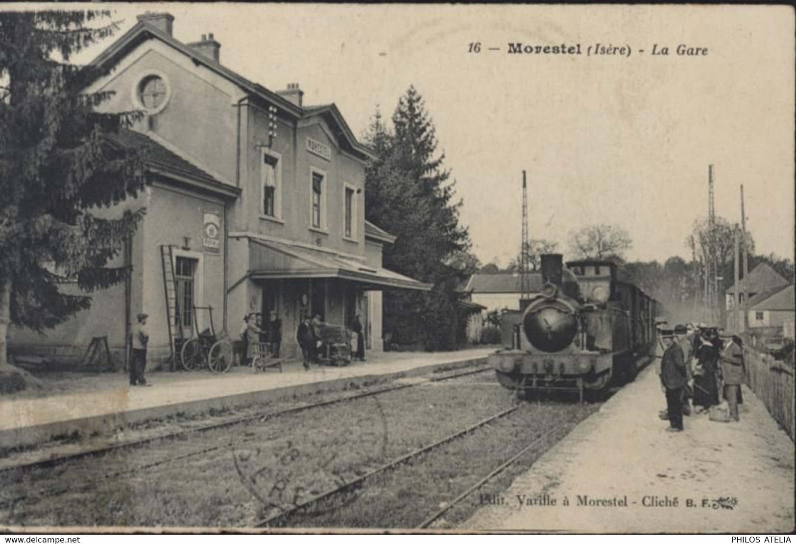 CPA CP Carte Postale Morestel Isère La Gare Edit Varille Cliché B.F Train Locomotive 1926 - Morestel