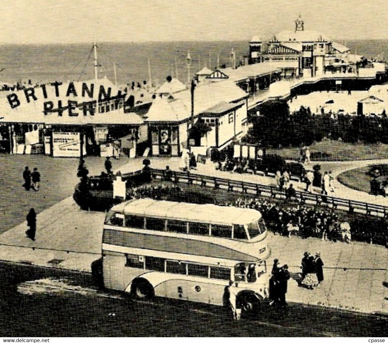 CPA Post Card UK Norfolk BRITANNIA PIER Gr. (Great) YARMOUTH (Bus) - Great Yarmouth