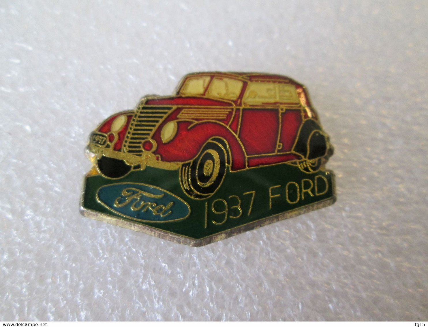 PIN'S     FORD     1937 - Ford