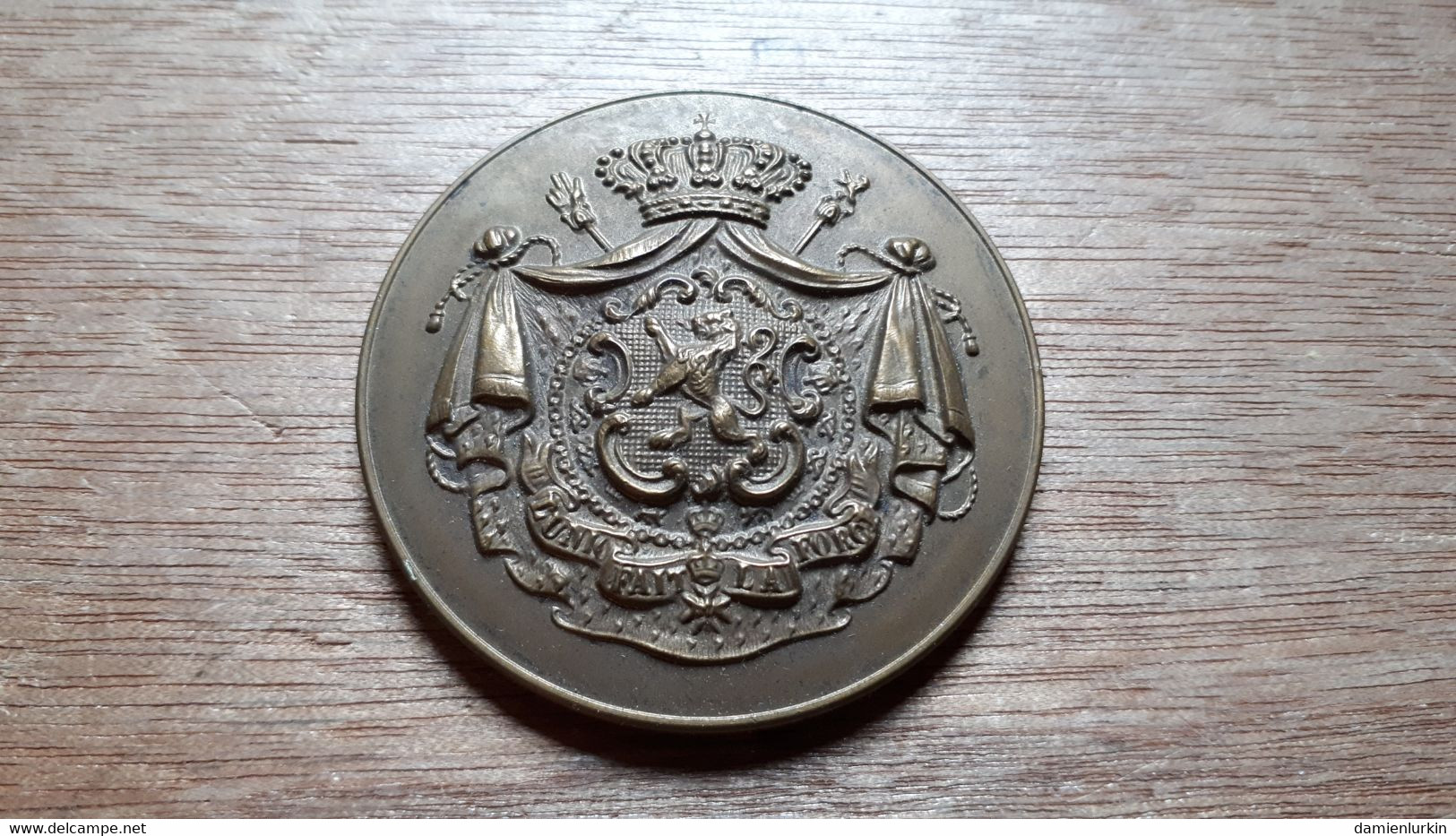 BELGIQUE SOCIETE ROYALE LES ELEVEURS BELGES FONDEE EN 1918 50MM 58.8GR EPAISSEUR 6MM - Monarquía / Nobleza