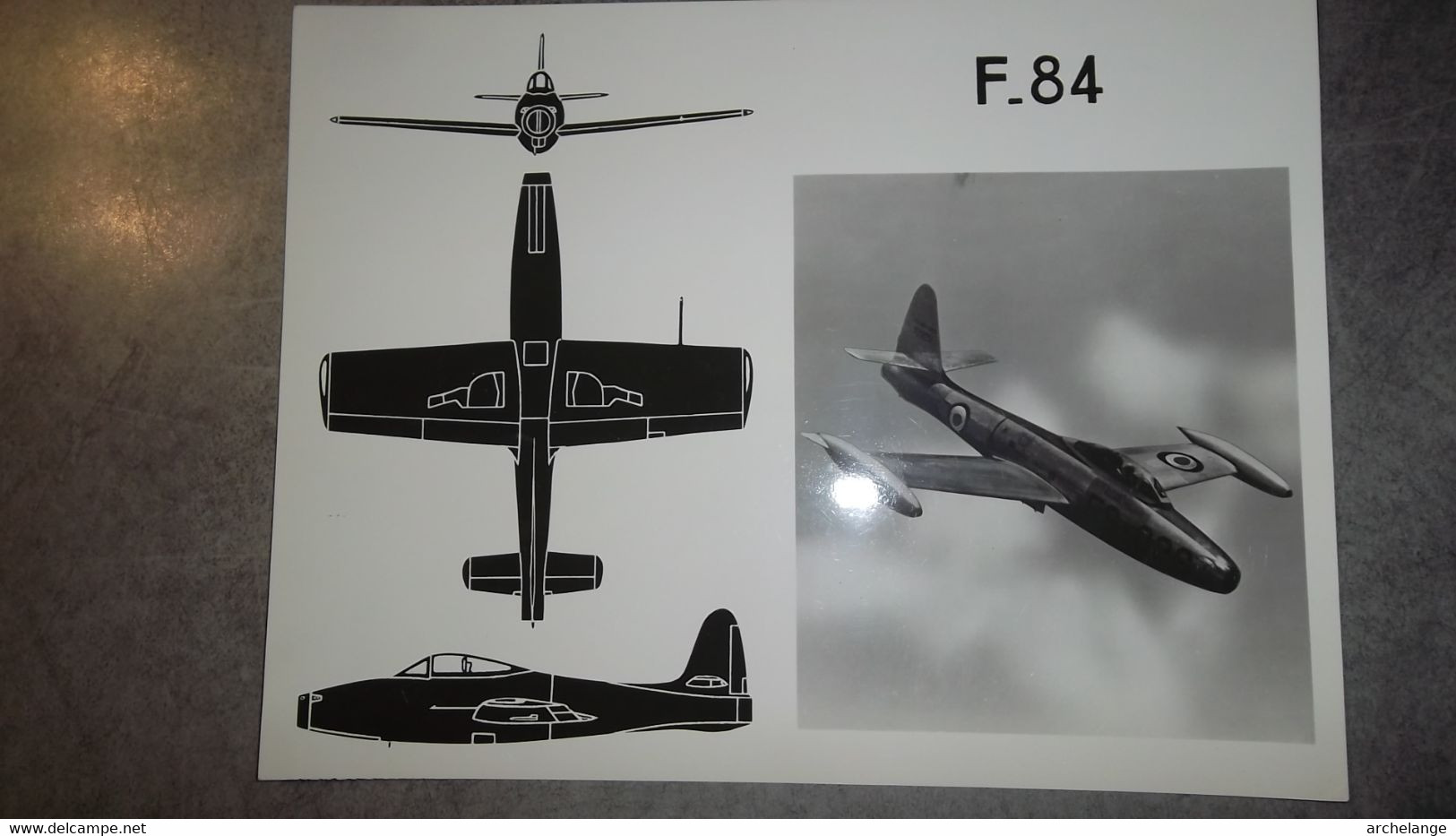 Photo F-84 Avec Schéma Triptyque - Luftfahrt