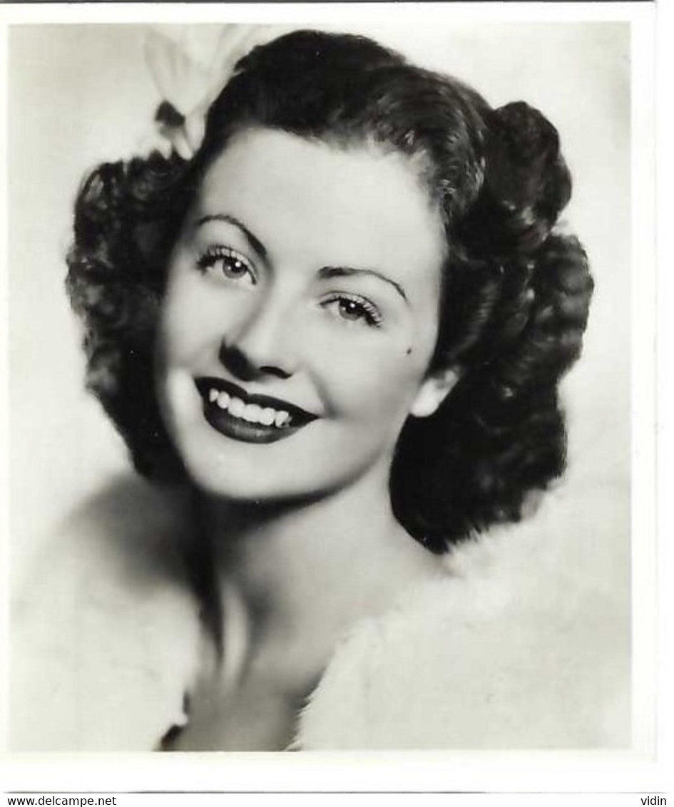 Photocard Cigarettes Margaret Lockwood - Dokumente