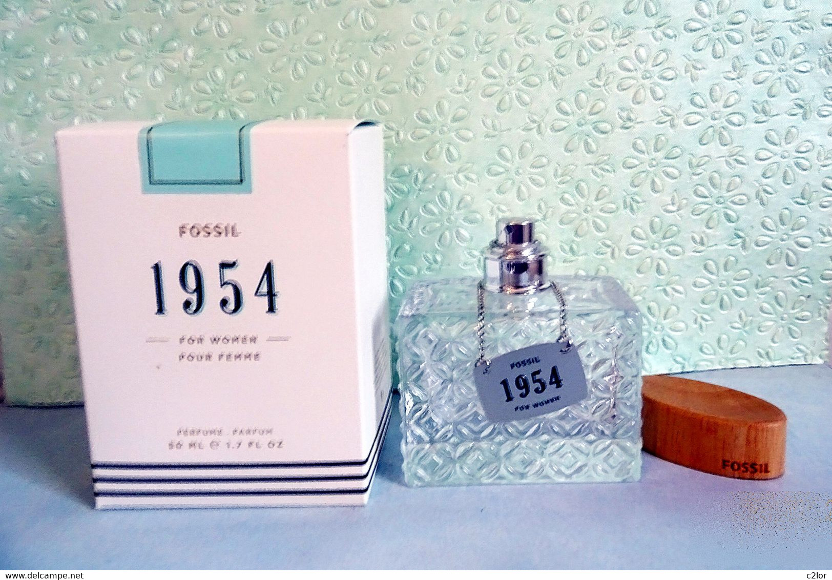 Flacon Spray "1954" De FOSSIL Eau De Toilette Pour Femme 50 Ml Avec Sa Boite -Vide/Empty- - Flacons (vides)